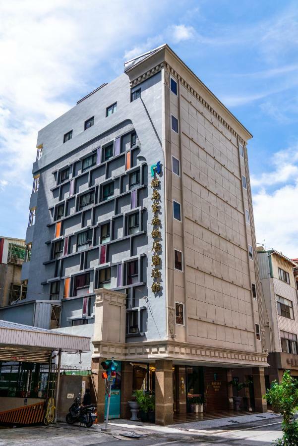 Fish Hotel - Yancheng Kaohsiung Exteriör bild